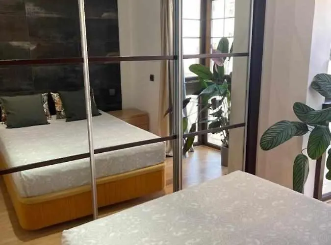 Flat Victoria Apartment